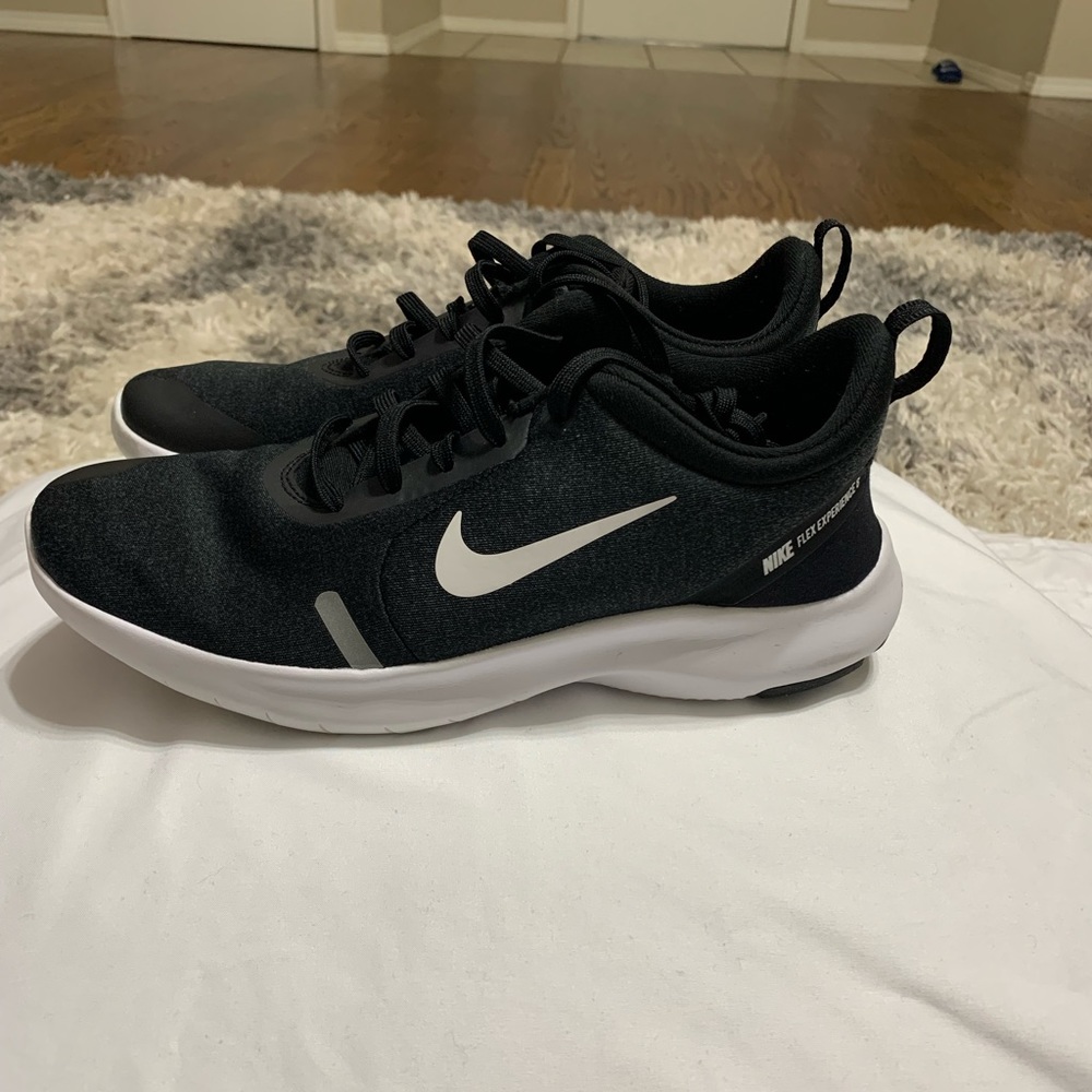 Nike Running Flex Experience RN8 Women’s Size 7